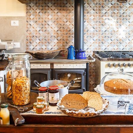 Il Pettirosso Bed & Breakfast SantʼArcangelo di Romagna Exterior foto