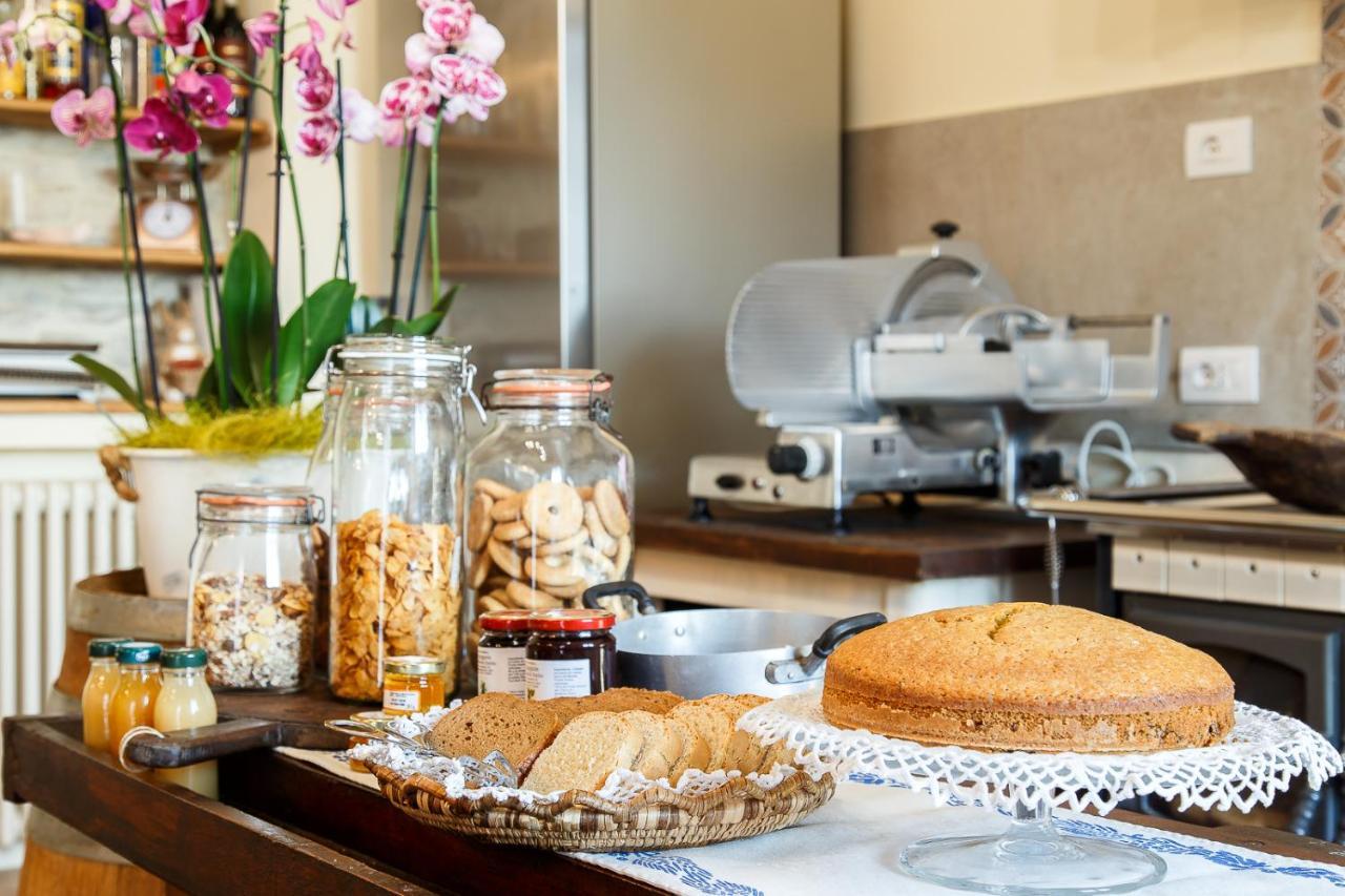 Il Pettirosso Bed & Breakfast SantʼArcangelo di Romagna Exterior foto